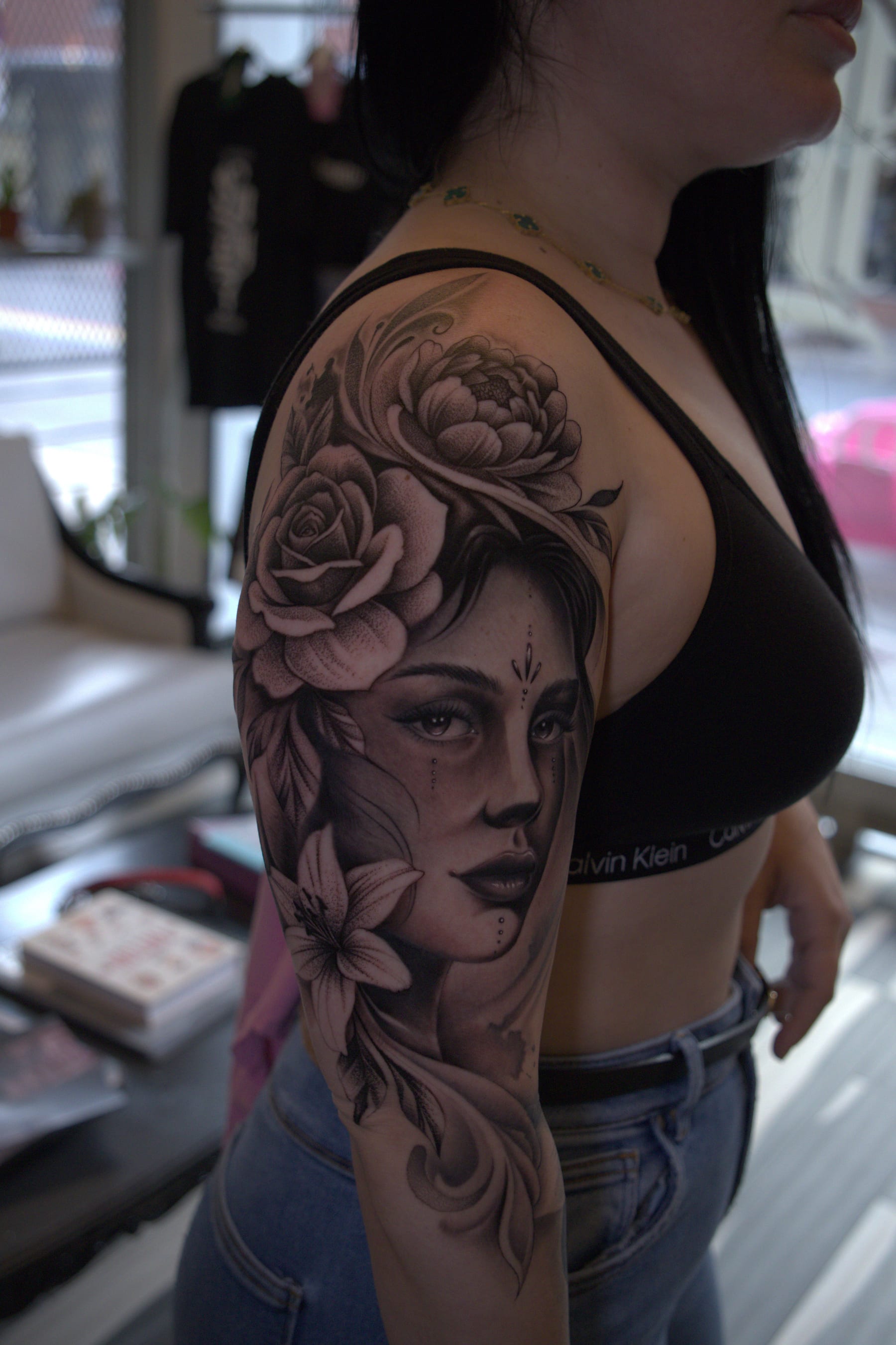 Black & Grey — Isaac Lazo — Loyalty Tattoo Montréal